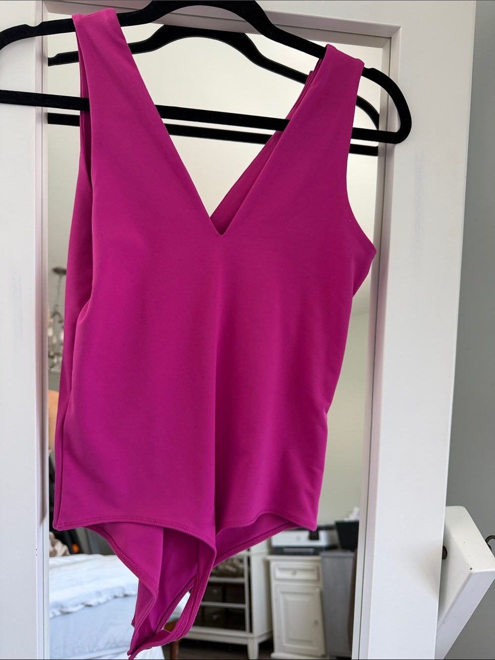 Abercrombie & Fitch V-Neck Sleeveless Bodysuit in Pink